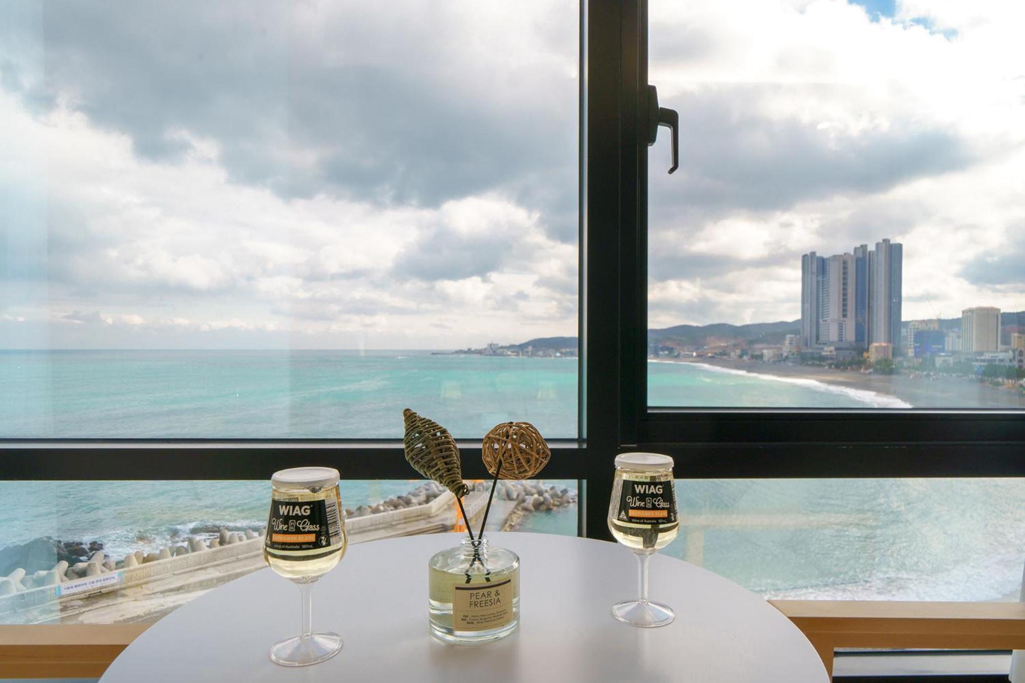 The Van Hotel Ulsan Exteriör bild