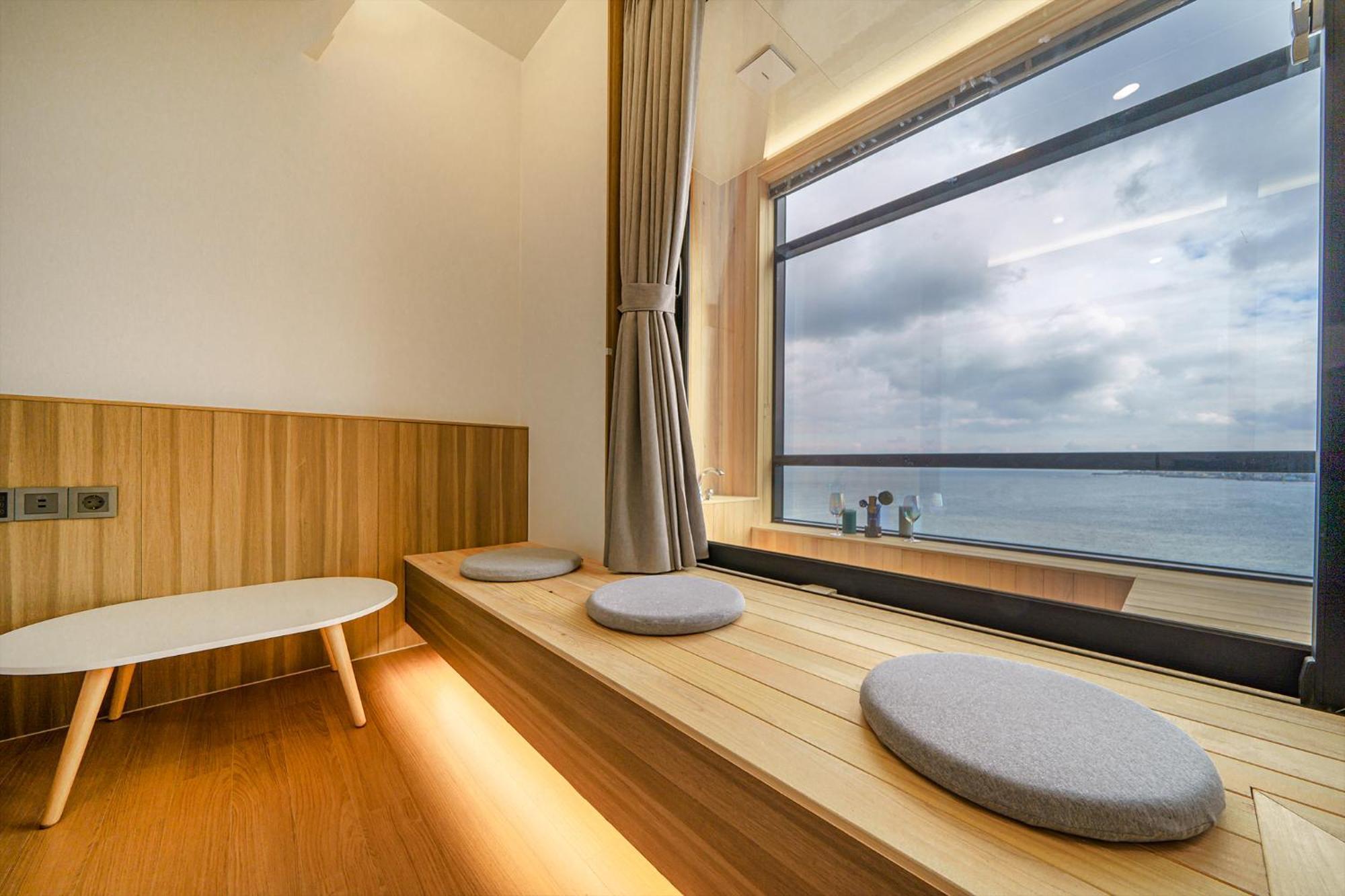 The Van Hotel Ulsan Exteriör bild